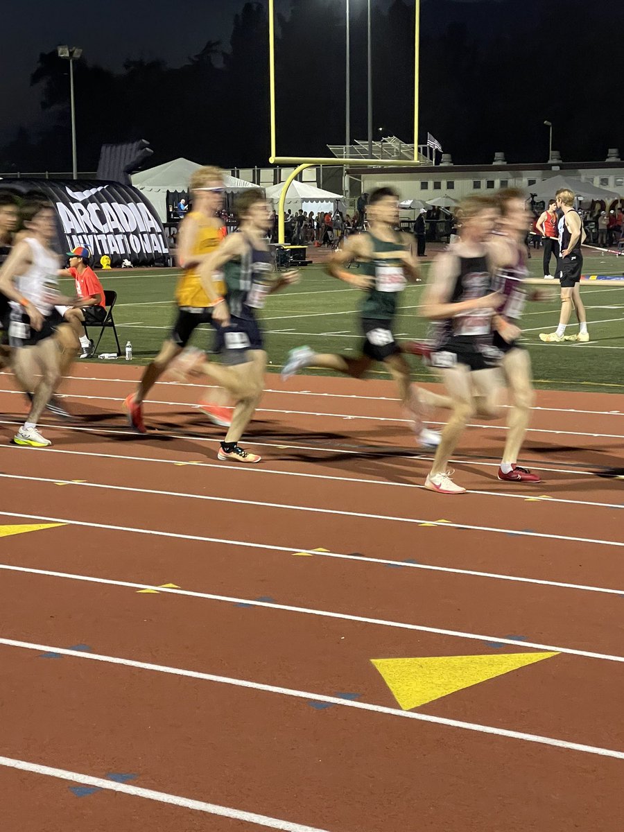 FestusCC's tweet image. Carson flying past