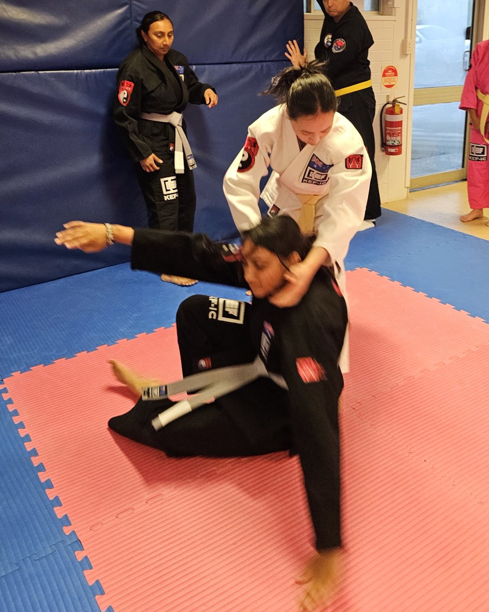 centenaryma's tweet photo. Milly earned her third stripe on her KEF-IC Tan Belt on 29 Mar 25, when she completed KEF-IC Delta. Congratulations Milly!!!
#mountommaneyhub #MartialArts #centenarycommunitycommittee #KEF #kineticfighting #combative #combativemindset #martialarts #combativeselfdefence https://t.co/aQoBFYB1fh