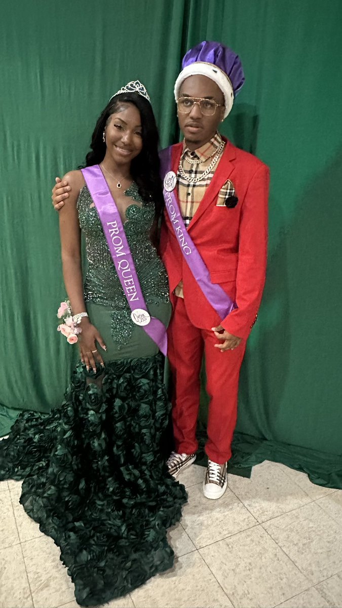 Marlin Secondary (@marlinsecondary) on Twitter photo Congratulations to <a href="/jermoriah/">Jermoriah Mayes</a> and <a href="/tiquorry/">TiQuorry Bailey</a> on being named <a href="/MarlinISDTX/">MarlinISD</a> 2025 Prom King and Queen!! Congratulations to <a href="/jermoriah/">Jermoriah Mayes</a> and <a href="/tiquorry/">TiQuorry Bailey</a> on being named <a href="/MarlinISDTX/">MarlinISD</a> 2025 Prom King and Queen!!