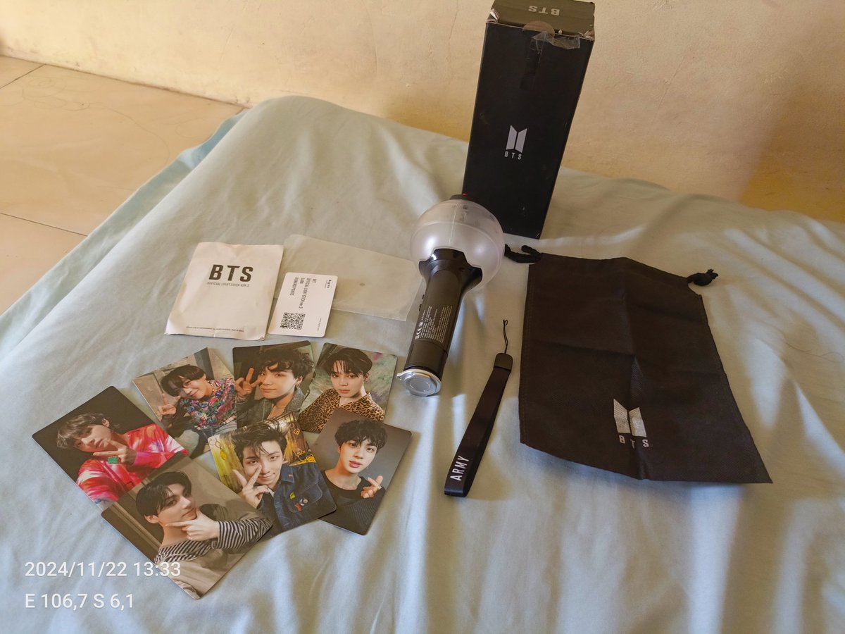 Lsta_LY's tweet photo. wts bts ina
milik sendiri, lagi BU dan jual karna sudah tidak lagi memerlukan 🙏🏻

Army boom ver 3
550 nego tipis
Full lengkap ✅
Poto card✅
Box✅
Only COD Jabodetabek ✅ https://t.co/voq7FDaABs