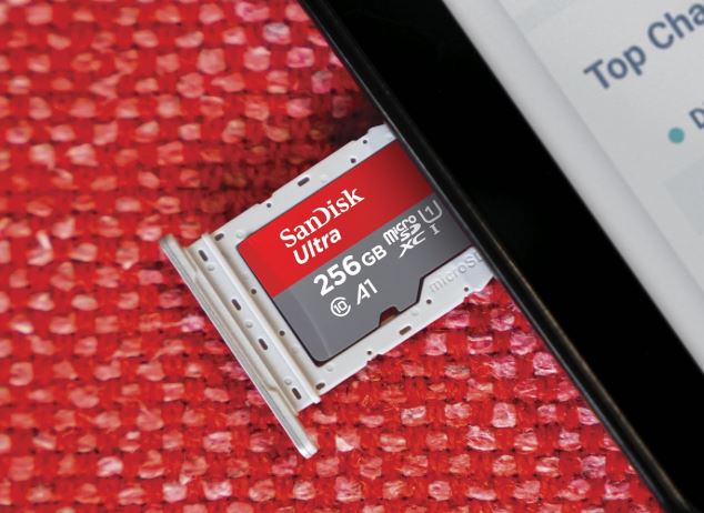 Technocracia's tweet photo. Necesitas expandir la memoria de tu celular, consola de juego, cámara de bolsillo, o lo que sea que use micro SD, esta unidad está a muy buen precio en #Amazon, Apenas $19 dólares siguiendo este enlace : https://t.co/e2IokXV9QD https://t.co/aP6LJykdtI