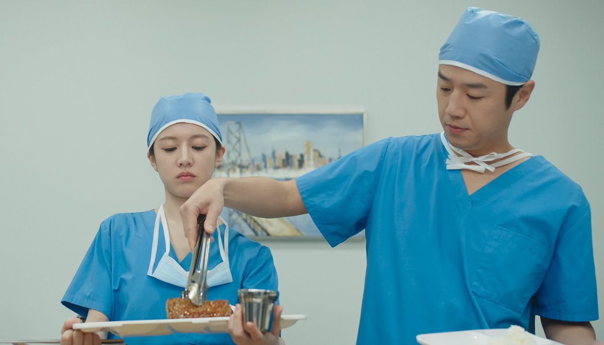 yeyeskii's tweet photo. i do see the potential between yiyoung &amp; dowon but it’s way too early to get invested. I’M NOT FALLING FOR IT AGAIN like when i thought about junwan and songhwa just because he defended her once in episode 1 of hosplay. NEVER AGAIN 😂🫵🏻 #ResidentPlaybook #ResidentPlaybookEp1 https://t.co/DPkQOjXNqJ