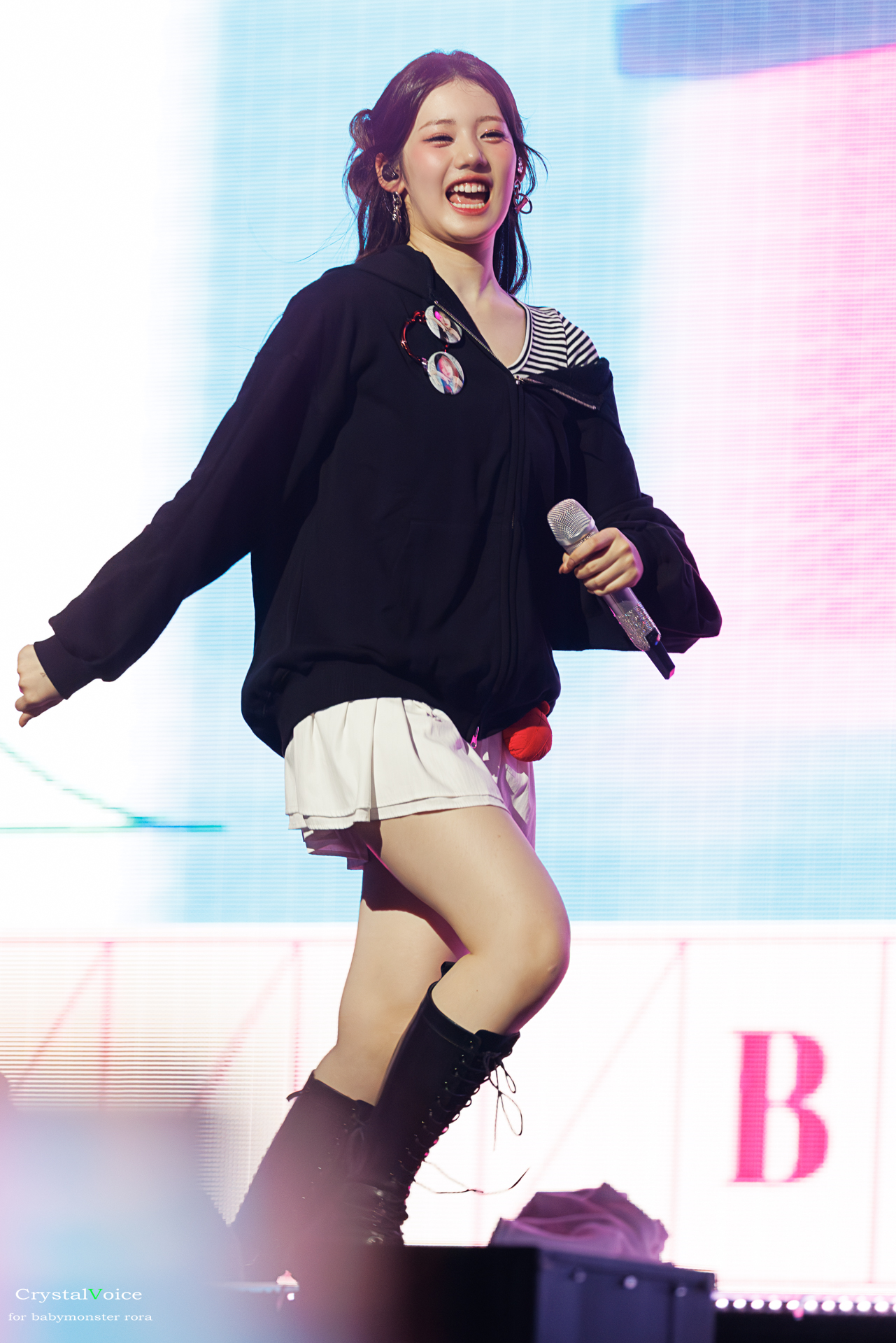 BABYMONSTER ベビモン ローラ 2024/12/1 サイン会 CrystalVoice on X: 