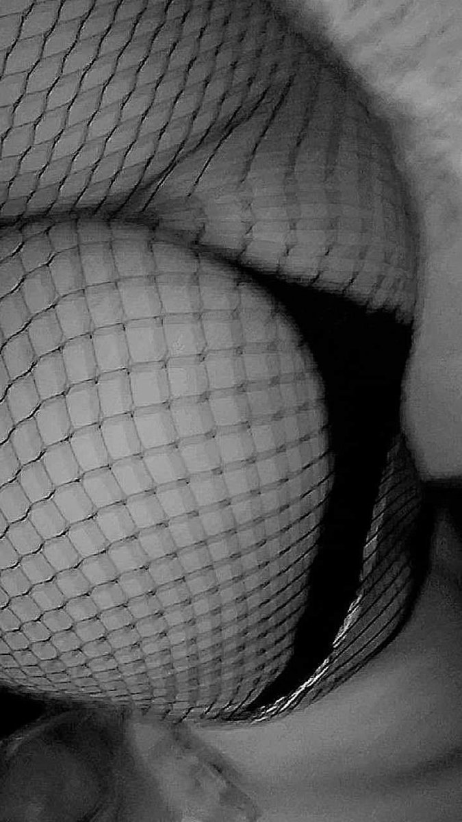 sojuyseoo's tweet photo. 100 likes y les subo video rico 
RT Y hacemos chat hot https://t.co/Z5f9dODZif