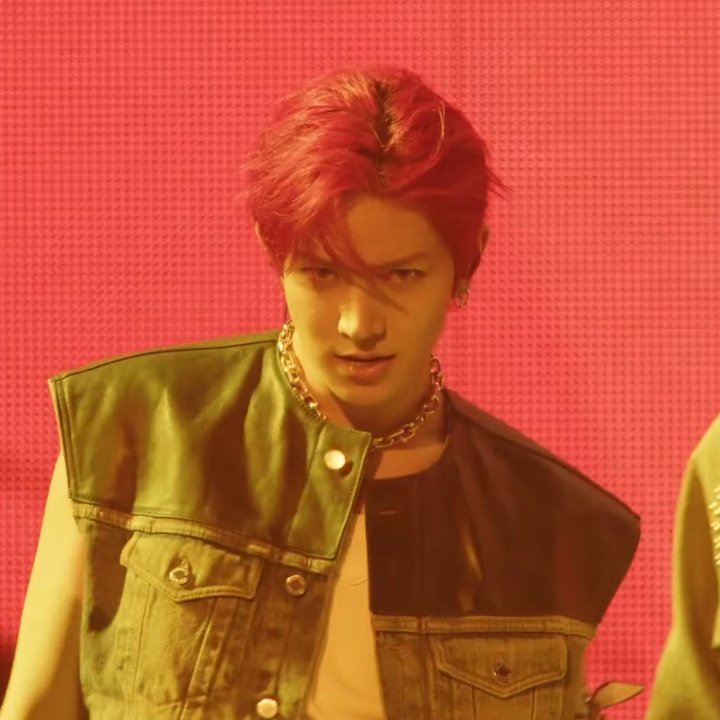 PR0DHEE's tweet image. OMG LEE HEESEUNG ??!!??!?!!