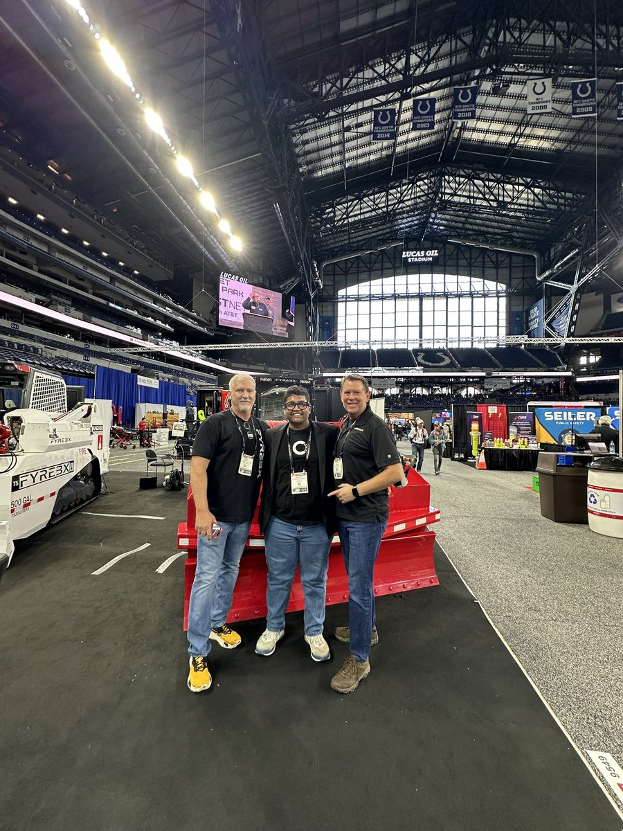Amogha_IO's tweet photo. 9/ To every firefighter we met this week: THANK YOU 🙏🏽
Your courage fuels our mission.

And to our partners at FYREBX, Matthew Wilson, and Sean Henry—thank you for making this real. https://t.co/nHfQuvcitc