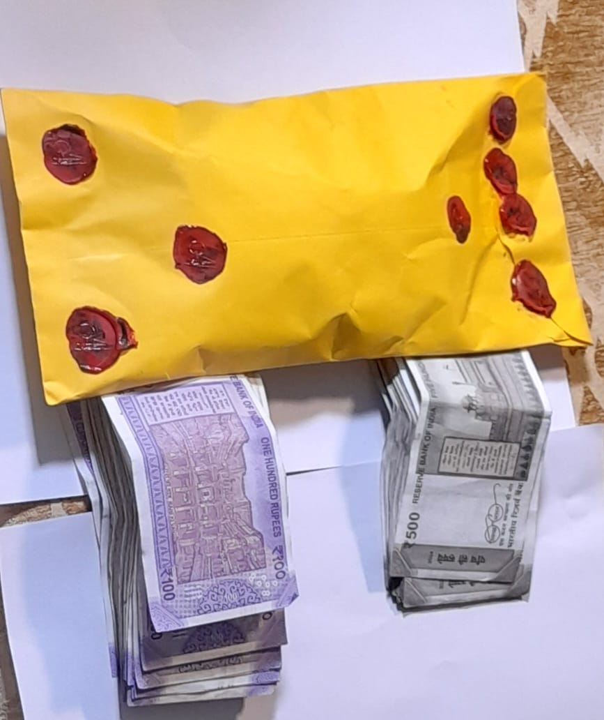 SP BALASORE (@spbalasore) on Twitter photo Under supervision of <a href="/SPBalasore/">SP BALASORE</a>,Sahadevkhunta PS detected an NDPS case & arrested an interstate drug trafficker from Arad bazar during raid. 170 grams of contraband brown sugar worth Rs.17 lac & cash of Rs.30,600 were seized. Further, investigation is going on #SayNoToDrugs Under supervision of <a href="/SPBalasore/">SP BALASORE</a>,Sahadevkhunta PS detected an NDPS case & arrested an interstate drug trafficker from Arad bazar during raid. 170 grams of contraband brown sugar worth Rs.17 lac & cash of Rs.30,600 were seized. Further, investigation is going on #SayNoToDrugs