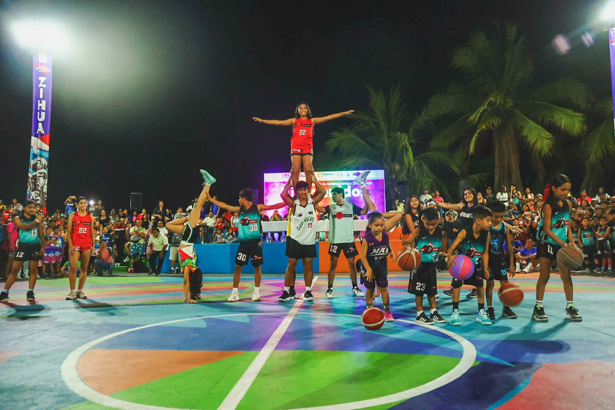 ¡Bienvenidos al 11° Torneo de la Amistad!
Hoy compartimos esta cancha con una increíble energía y la presencia de más de 170 equipos de todo el país, lo cual convierte a este torneo en una gran celebración de unidad, pasión y compañerismo.