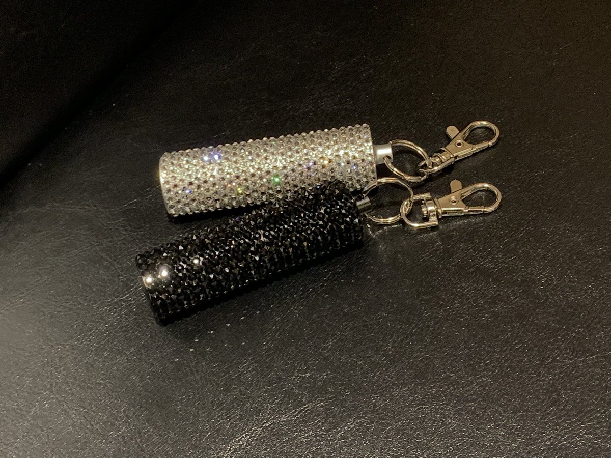 maniaczenya's tweet image. サプリを携帯する人が多いということで…

supplement&amp;amp;pill case 💊💎

#pillcase #custom #swarovski #luxury  #crystals #rhinestones #supplements #box #harajuku #omotesando  #原宿 #表参道