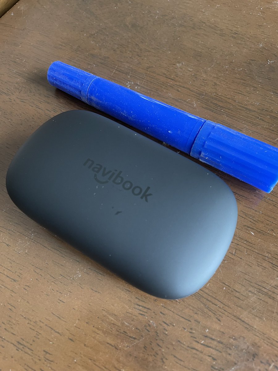 onigili_org's tweet photo. Navibook AI Pro 開封
感じたことを徒然

・ポーチ付いてない
・意外とデカい
・マルチポイント接続不可
　ﾍﾟｱﾘﾝｸﾞ解除→再ﾍﾟｱ
・イヤホン音質は悪くない
・着け心地はとても良い
・テレビの音は全く拾わない
・スピーカーに近づけると出演者の声だけ途切れ途切れに拾う https://t.co/wiBHaM4ydI