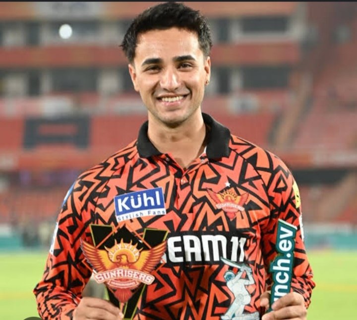 "इस भाई ने कल खेल नहीं खेला , खिलवाड़ किया है"🔥 <a href="/JioHotstar/">JioHotstar</a> #IPL2025 <a href="/srhfansofficial/">SunRisers OrangeArmy Official</a>
