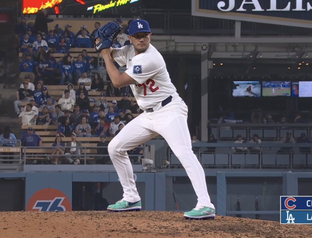 FOX Sports: MLB tweet media