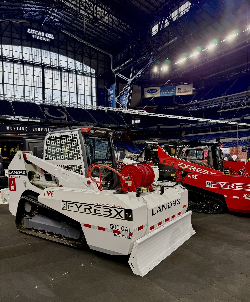 Amogha_IO's tweet photo. 10/ Together, we’re building a future where our heroes stay safe—and our communities stay protected.

#CarbonOrigins #FYREBX #Firefighting #Innovation #SaveLives #ClimateCrisis #FDIC2025 #SafetyFirst #TechForGood #RapidResponse #VR #Teleoperation #CAT #Bobcat #PhysicalAI https://t.co/Xa4D5wtmtC