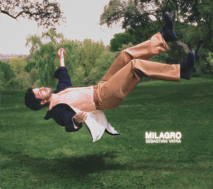 ForeveryatraChi's tweet image. Nos acabamos de dar cuenta que en Viña 2025 @SebastianYatra nos dió pistas del álbum mostrándonos la figura de la foto que sale en la portada de "Milagro" al final del show🤯😍 

Simplemente Sebastián!!! 

#sebastianyatra #viña2025 #milagro #album #yatra