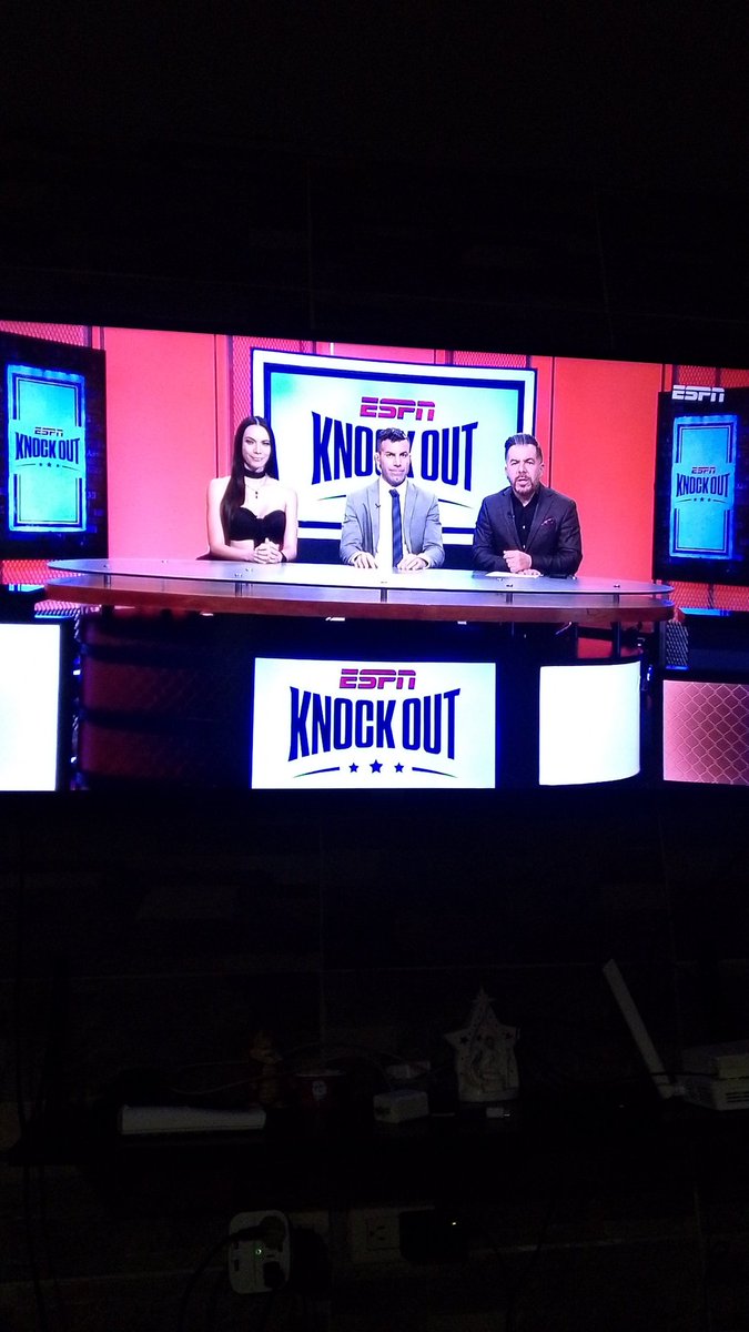 Pablo_Brito82's tweet image. Saludos desde #Guayaquil #Ecuador disfrutando de la excelente cartelera del #UFC314 junto a Paola y América @gastonreyno @ivette_hdez @andres_bermudez