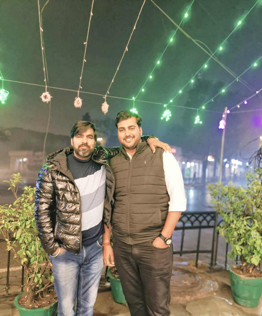ShrichandVohra_'s tweet photo. "विक्की, तुम मेरे लिए हमेशा खास रहोगे। तुम्हारी मुस्कान से हर मुश्किल आसान हो जाती है। जन्मदिन के इस खास दिन पर तुम्हें ढेर सारी खुशियाँ और सफलता मिले! #BirthdayVibes #BestBrotherEver #HappyBirthdayVicky #ChhoteBhai #LoveYou" https://t.co/5xObyOAbUQ