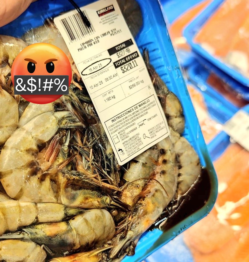 Terminatrix985's tweet photo. @Costco México, branch MIXCOAC What the hell is wrong with the quality of shrimp?

#CostcoMixcoac #CamaronesPodridos https://t.co/UJuJ4vU8AU