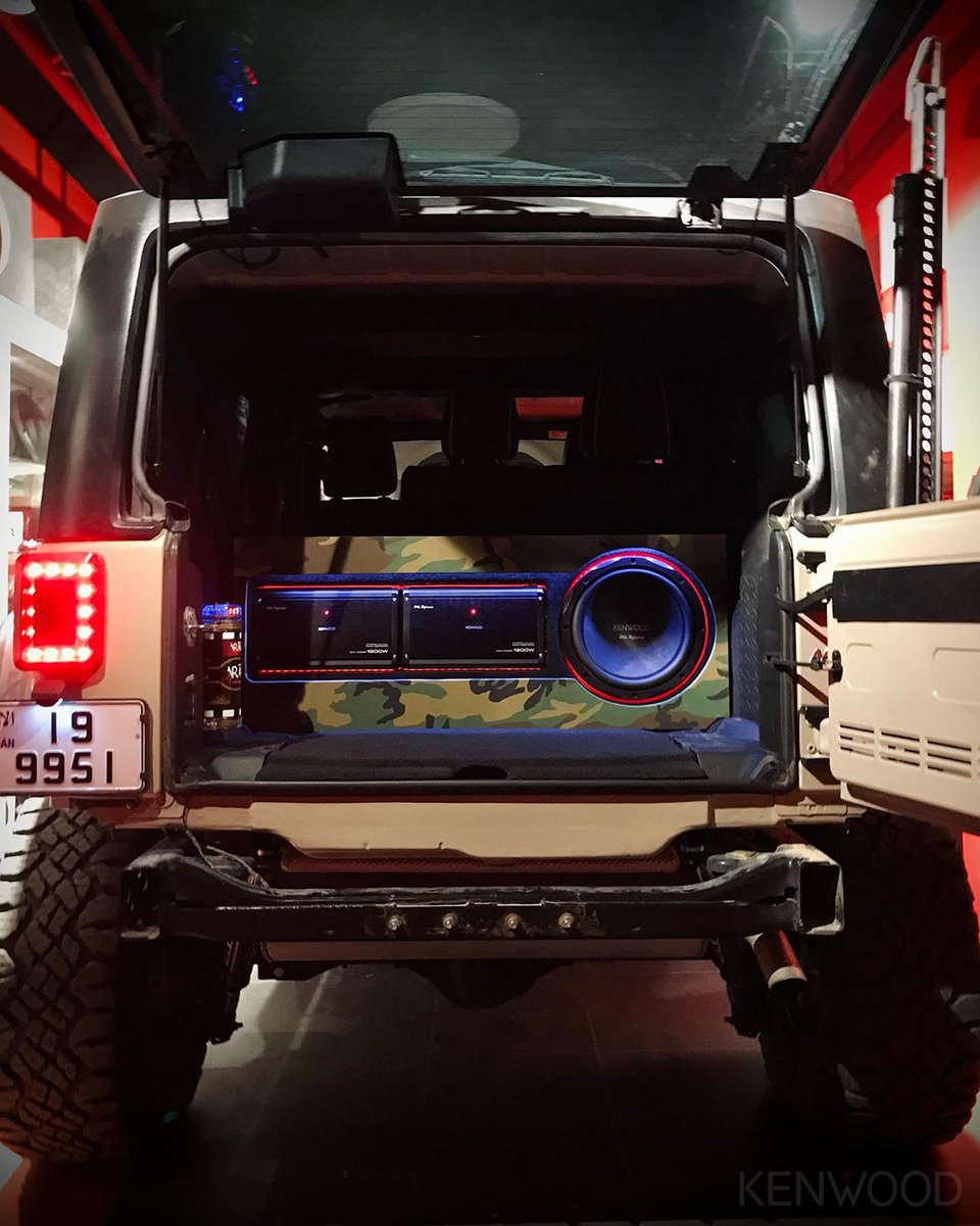 KENWOODUSA's tweet photo. Jeep fully loaded with a sweet Kenwood setup! ๐ถ
#KenwoodUSA
#LiveConnectedDriveConnected
#kenwood #excelon #excelonreference #kenwoodexcelon #kenwoodaudio #kenwoodcaraudio #caraudio #caraudiosystem #applecarplay #androidauto #amplifiers #amps #subwoofer https://t.co/vRIdigSLfV