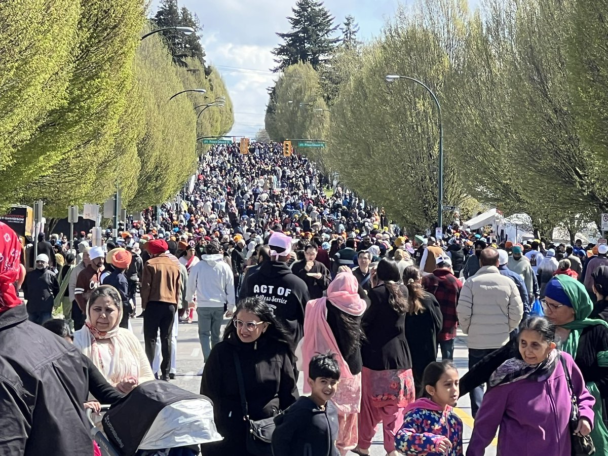 🎉🎉🎉 Happy Vaisakhi 🎉🎉🎉
We had fun at the <a href="/punjabimarket/">Punjabi Market</a> Celebration on Main Street today! A great sunny day for everyone to enjoy all the festivities, music, variety of yummy food, parade and spending time with family, friends and community!