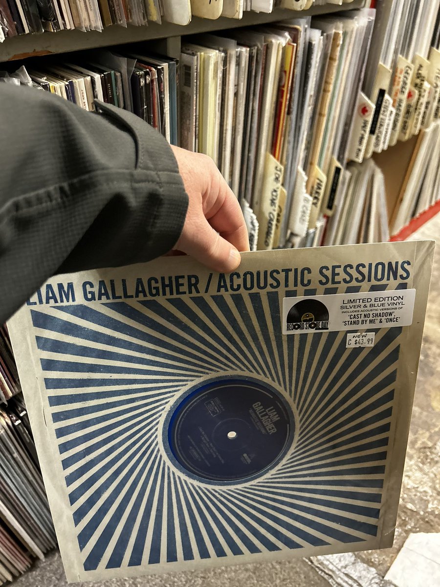 4corners5's tweet photo. @liamgallagher yup thank you sir @RSDCanada https://t.co/L2vyv6PC9v