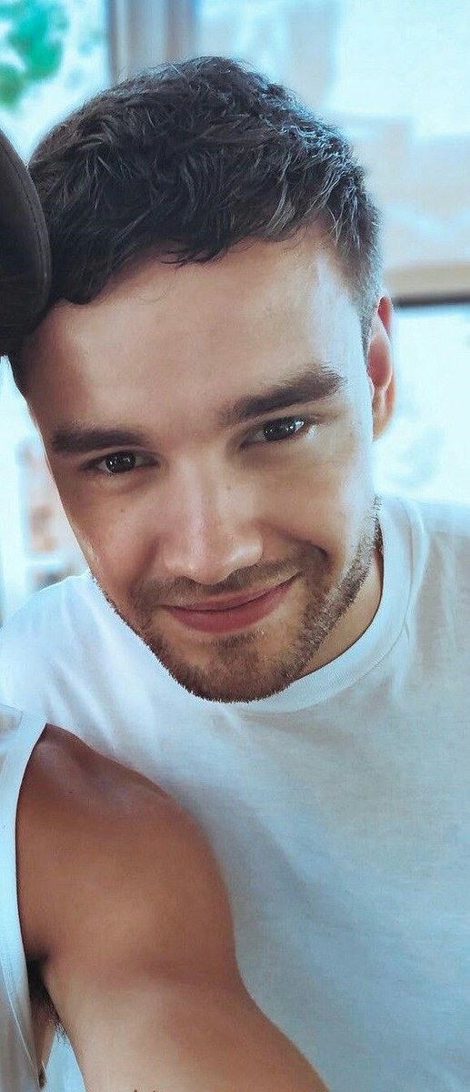 NoOne_1D's tweet photo. صد و هفتاد و هشت روز پینو:) https://t.co/J9K3OjXUMy