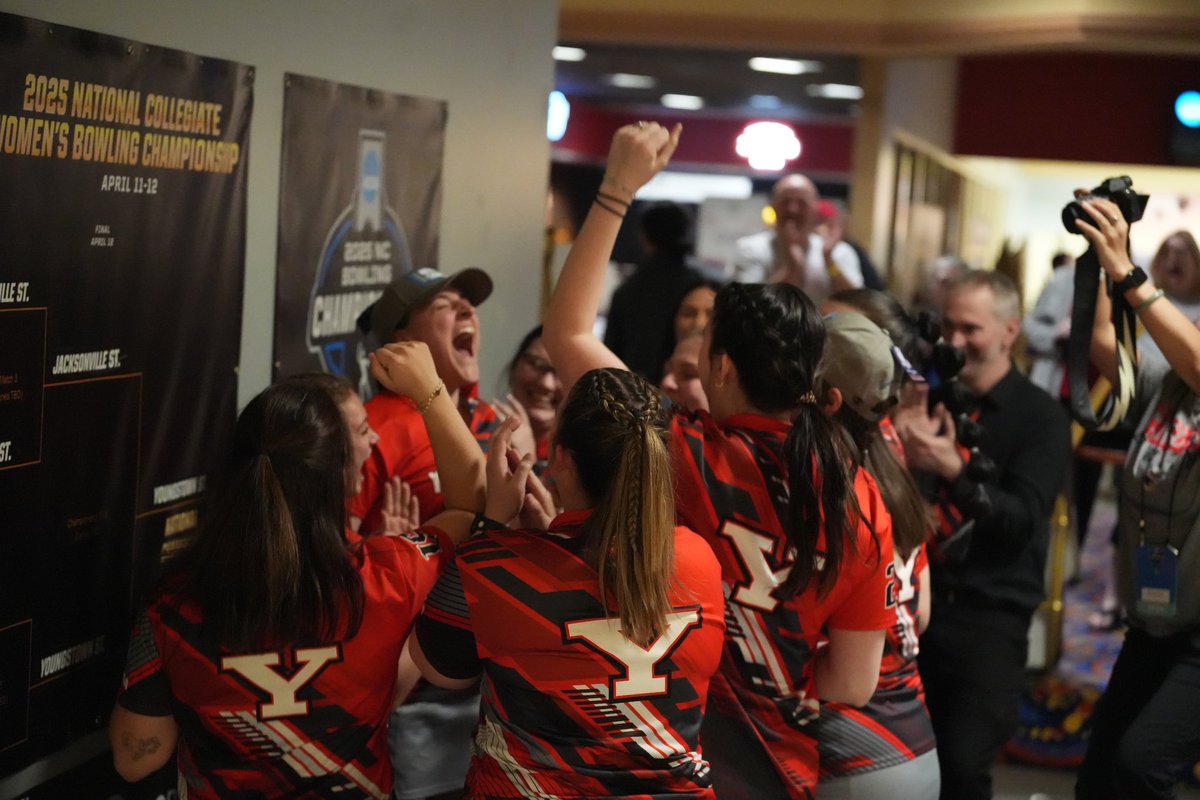 YSUBowling's tweet photo. Waddled our way to history🐧

For the first time ever, the Penguins are National Champions🏆

#GoGuins #ForThePlot https://t.co/CszFWziKEK