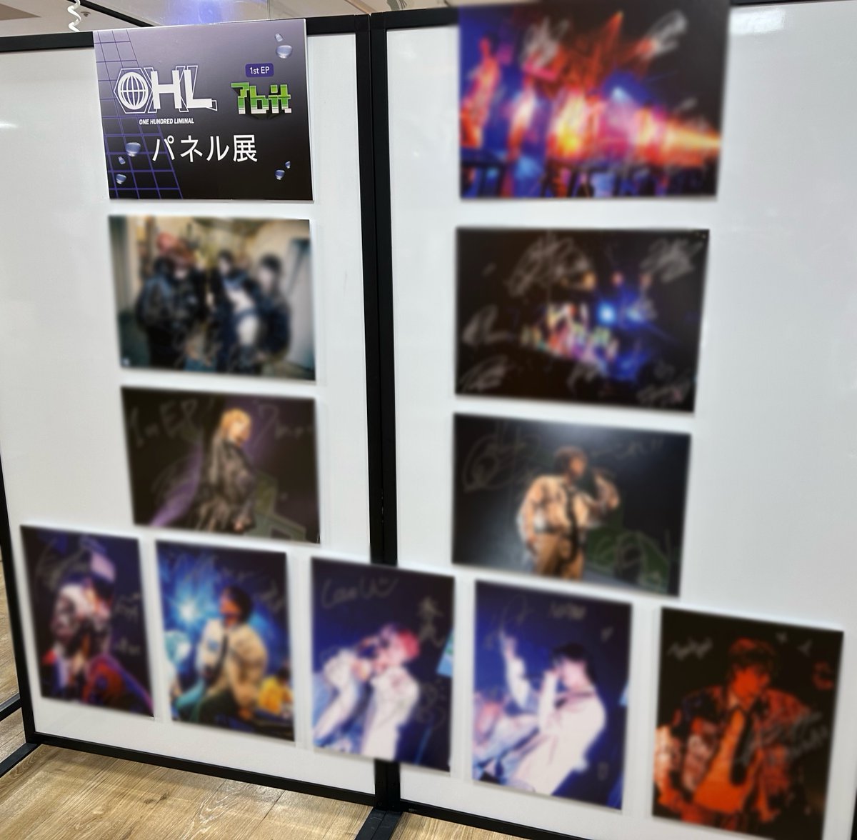 TOWER_Yokohama's tweet photo. 【#OHL 】
先日は雨の為急遽店内での実施となりましたが、
イベントありがとうございました‼️
直筆サイン、コメント沢山頂きました!
なんと店頭購入者抽選プレゼントのパネルにもたくさん…😍🎁
パネル抽選券のお渡しは【4/21(月)閉店時】まで!
詳細はこちら⬇️
🔗https://t.co/qAcJvopHJW
#7bit https://t.co/vNGhiXt36t
