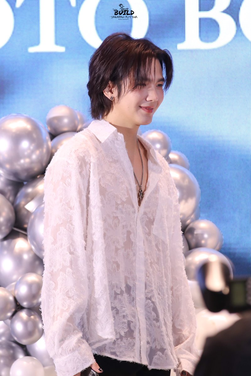 สวัสดีวันอาทิตย์ที่สดใสสีขาวว 💙✨

Build First Chinese Photobook

#BuildChinesePBD3