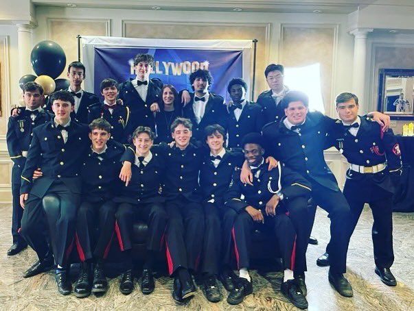 Dean’s House tweet media