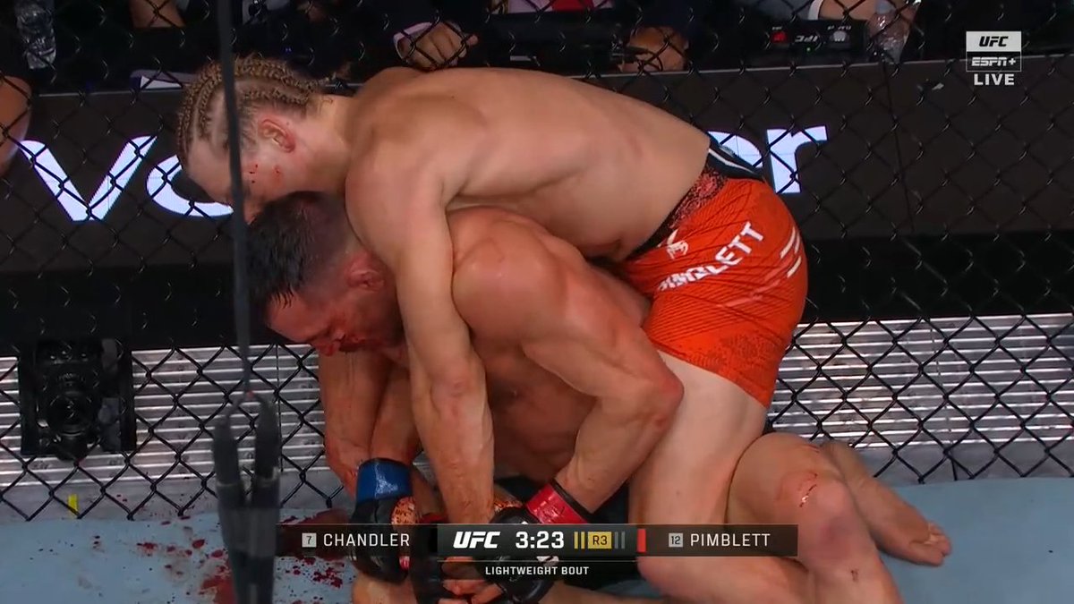 taboutsports's tweet photo. That's Wild 

#UFC314 https://t.co/wylxyl9yqb