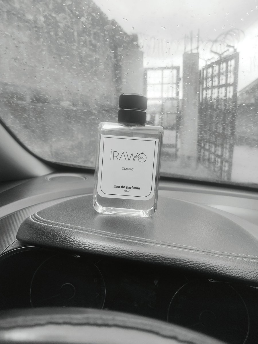 IRAWO Perfume on a Sunday to compliment the Sunday. 😎