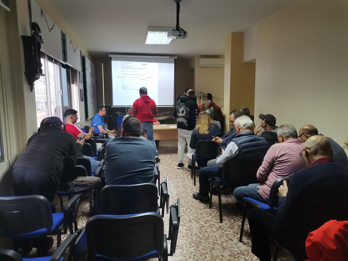 🔱 La Cofradía de Mazarrón organizó una jornada de puertas abiertas para facilitar la participación en la consulta de la UE sobre la Política Pesquera Común. Implicación real del sector para defender una pesca con futuro. #ConsultaPPC #CofradíaMazarrón #PescaSostenible