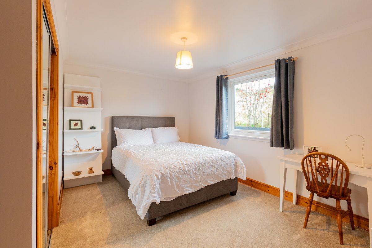 robbresidential's tweet photo. New To Market - Maple House, Ardfern

Maple House is a pretty detached house which enjoys a slightly elevated setting in Ardfern, and it backs open countryside at its rear.

| 🛏️ 4 Bedrooms | 🛁 3 Bathrooms |

Offers Over - £370,000

📞: 0141 255 3880 
🔗: https://t.co/HhCxb65KEO https://t.co/uV1usj1hxw