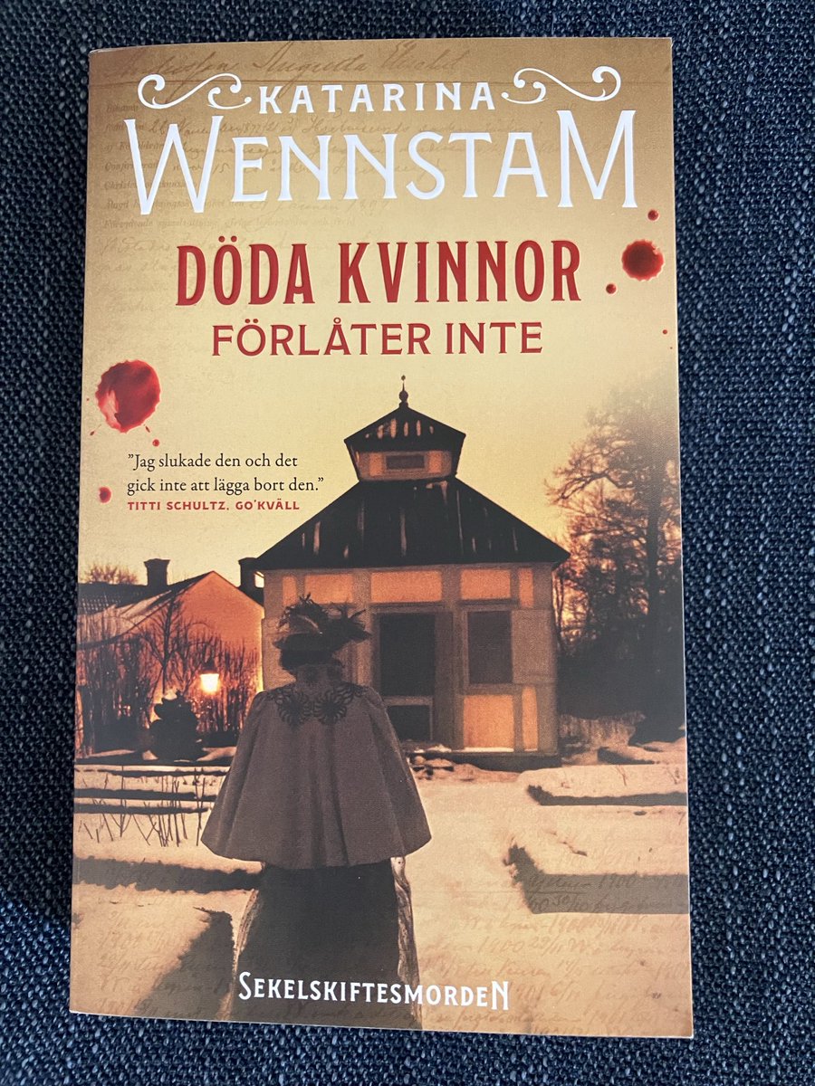 Så fantastiskt bra skrivet! Döda kvinnor förlåter inte, författad av Katarina Wennstam och utgiven på Bookmark Förlag, handlar om kvinnors hårda villkor under slutet av 1800-talet. Om illegal fosterfördrivning och fattigdom men också solidaritet kvinnor emellan över klassgränsen.