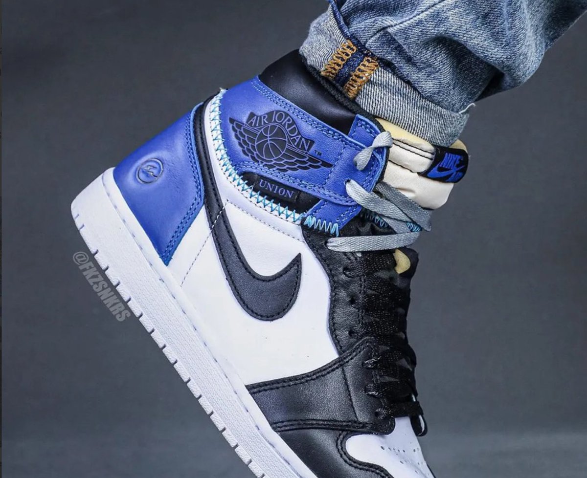 fenom's tweet photo. Fragment Design + Union pour les 40 ans de l'Air Jordan 1 https://t.co/iZN1JwfKur 🎂🎂⚡ https://t.co/THs8xQbTwU