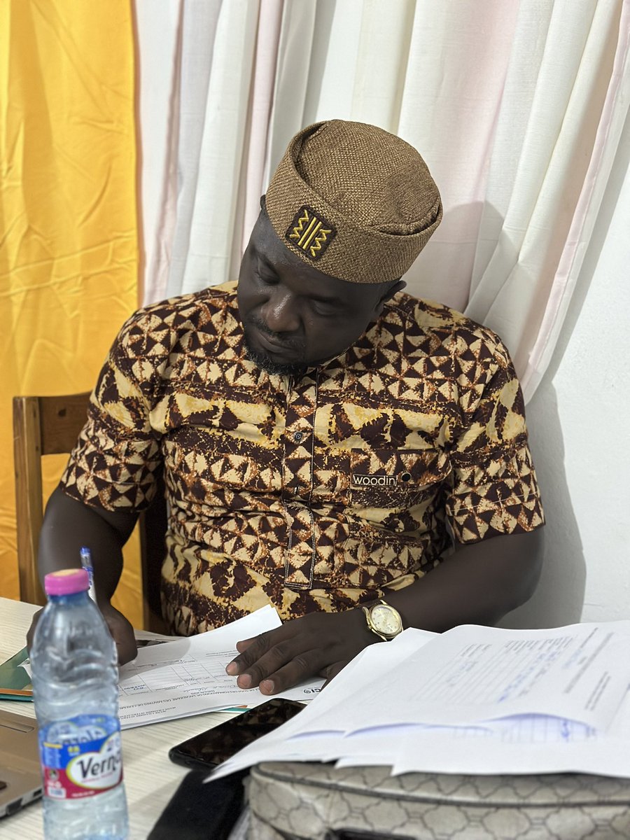 WatsonGuy's tweet photo. Formation avec les apprenants de l’Academie des Maîtres de cérémonie de la Jeune Chambre Internationale (JCI) Lome Azur sur le thème : Structure et Impact du discours ce Samedi 12 Avril 2025. https://t.co/qOCNwgmZbd
