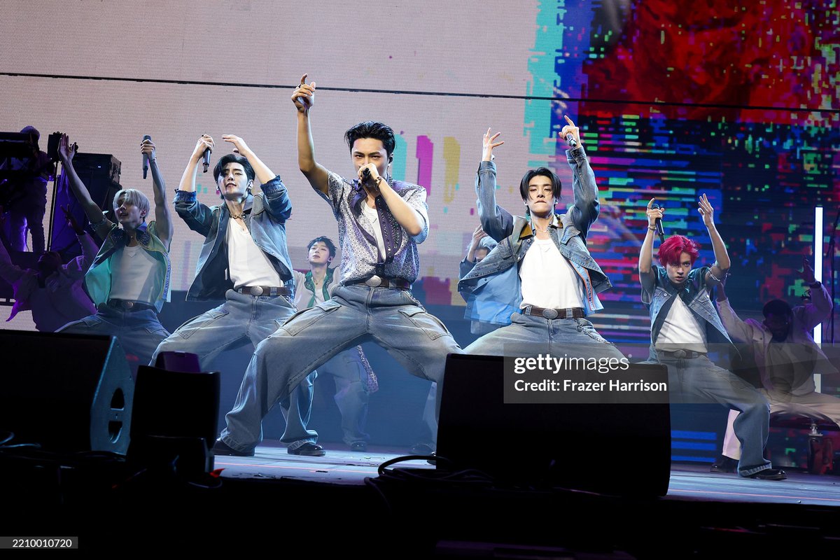 enhypenupdates's tweet photo. [PHOTO] 250413

ENHYPEN at 2025 Coachella Valley Music And Arts Festival - Weekend 1 | Photo by Frazer Harrison for Getty Images (1)

#ENCHELLA #ENHYPEN #COACHELLA2025 https://t.co/CJ8dCTMzwp