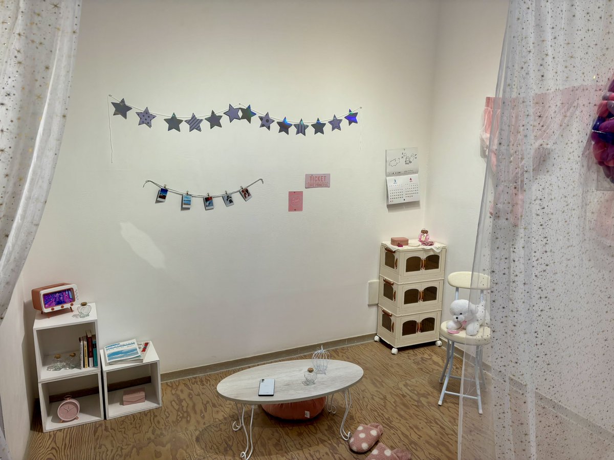 kuyuri_trpg's tweet photo. 『Inverted Angel』の展示イベントにお邪魔させていただきました！
展示良し、謎解き難しでとても楽しかったです！
作者様方、参加者様方も、色々お話いただきありがとうございました！

 #ROOM9801 https://t.co/nJVOgkYVKV