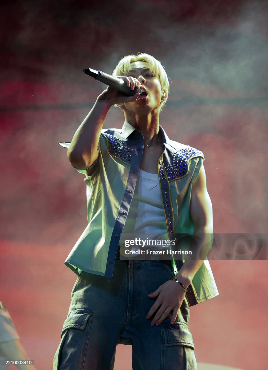 enhypenupdates's tweet photo. [PHOTO] 250413

JUNGWON at 2025 Coachella Valley Music And Arts Festival - Weekend 1 | Photo by Frazer Harrison for Getty Images (1)

#ENCHELLA #ENHYPEN #COACHELLA2025 https://t.co/ckl8KWhnpo