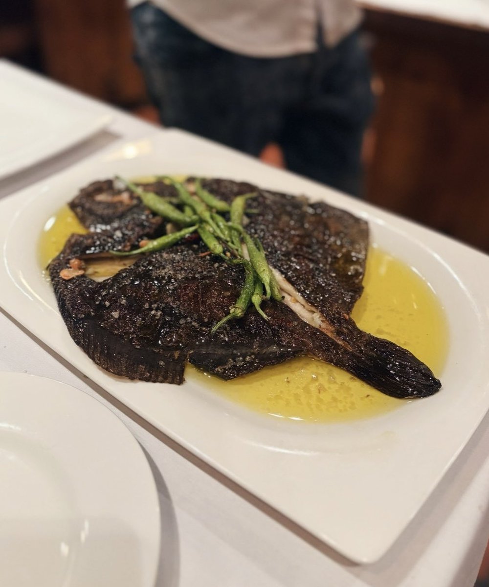 llmontia_vv's tweet photo. Predicador Blanco 2022 - Elegancia riojana en este blanco maduro y con carácter ✨
#vi #vino #wine #winelover #predicador #docarioja #bodegacontador #euskaletxea #rodaballo #pescado https://t.co/7dTANkZ0YM