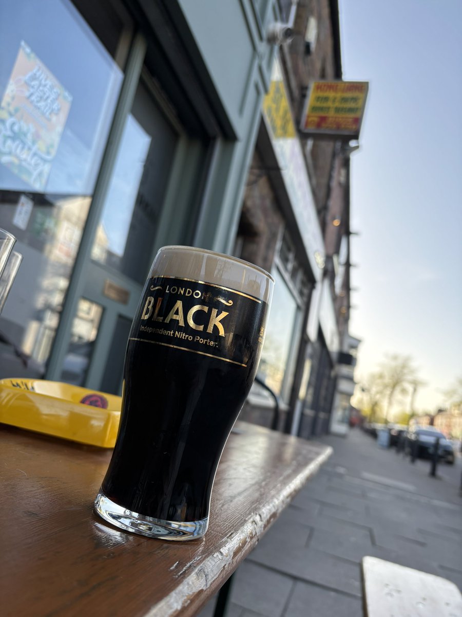 A little late to posting, but <a href="/thefirkinbar/">The Firkin</a> now have a nitro tap. 

Repeat. A nitro tap. In Newton-le-Willows. 

Stuff dreams are made of.