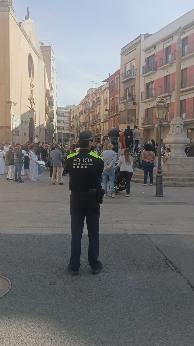 reusgurbana's tweet photo. Avui som als actes de benedicció del Diumenge de Rams que se celebren en diferents esglésies de la ciutat
#SetmanaSantaReus @reus_cat https://t.co/D2MSoKpByY