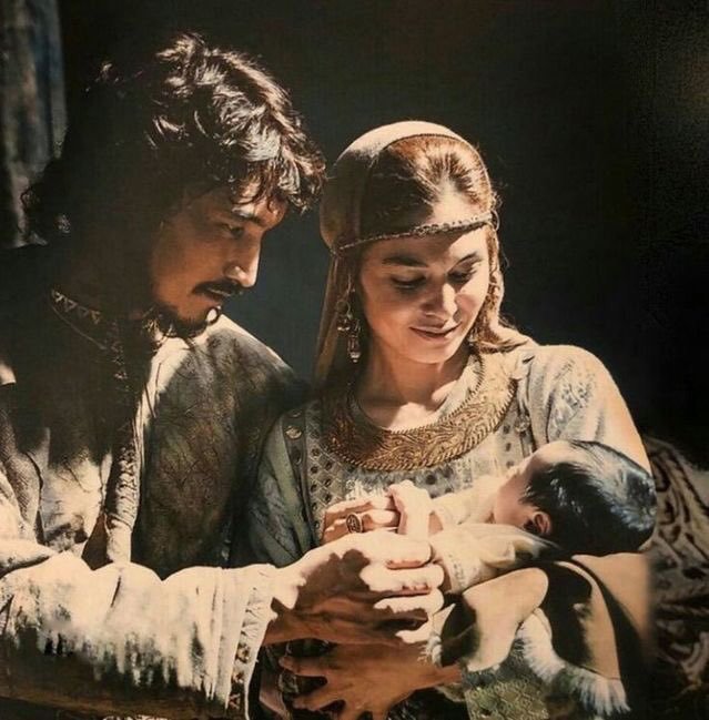aynuresultanova's tweet photo. Türk’le evleneceğiz!
Türk’ü yaşatacağız!
Türk’ü yücelteceğiz!

Türkçü nesiller yetiştireceğiz! https://t.co/6npSBq3IE8