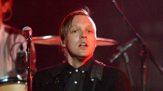 TheExtremeMusi1's tweet photo. #HappyBirthday to Arcade Fire's Win Butler (45)
their top 10 songs are:
10. Power Out
9. Reflektor
8. No Cars Go
7. Tunnels
6. Afterlife
5. Sprawl II (Mountains Beyond Mountains)
4. The Suburbs
3. Intervention
2. Wake Up
1. Rebellion (Lies)
#ArcadeFire #WillButler https://t.co/QoqTZCJ795