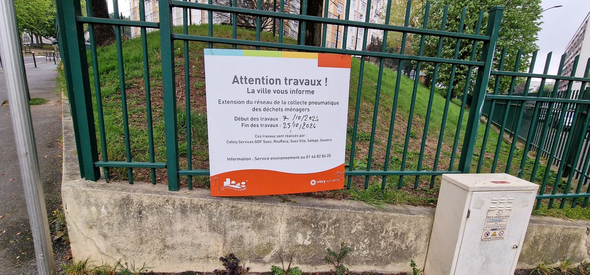 pitch_cool's tweet photo. @mairievitry #travaux 
🤣🤣🤣 https://t.co/loqa3Frv7h