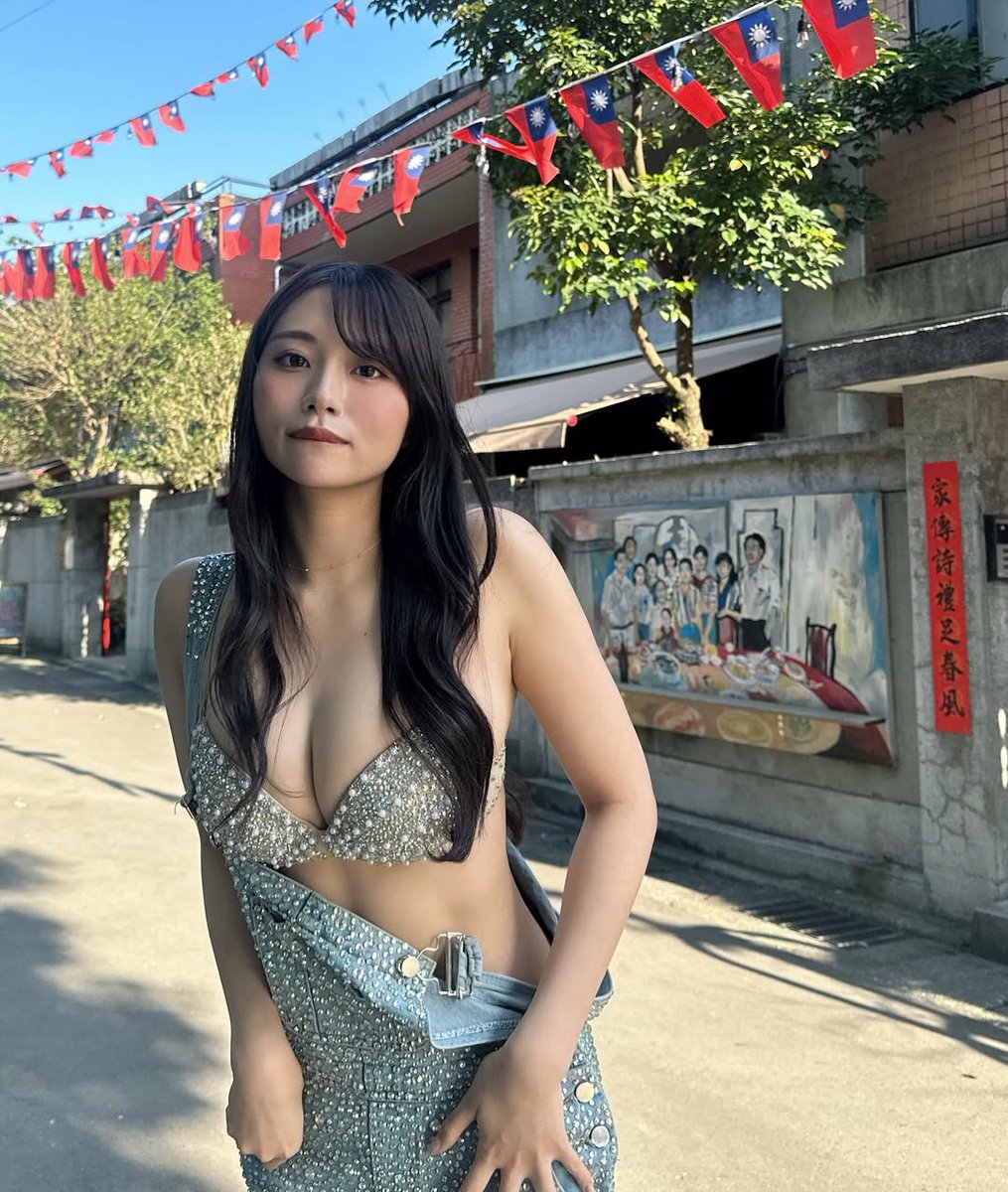 onriedo16's tweet photo. #Repost @mirei_burlesque 
——
🇹🇼🗓️
.
5月は台湾でカミヤマミレル♡

#台湾 #三振舞 #新世博#台灣#台北  #旅行  #美食 #生活  #拍照  #台中 #高雄 #台南#櫻花妹 #kktix #westar #バーレスク東京 #カミヤマミレル https://t.co/eoAeTQfUuc
