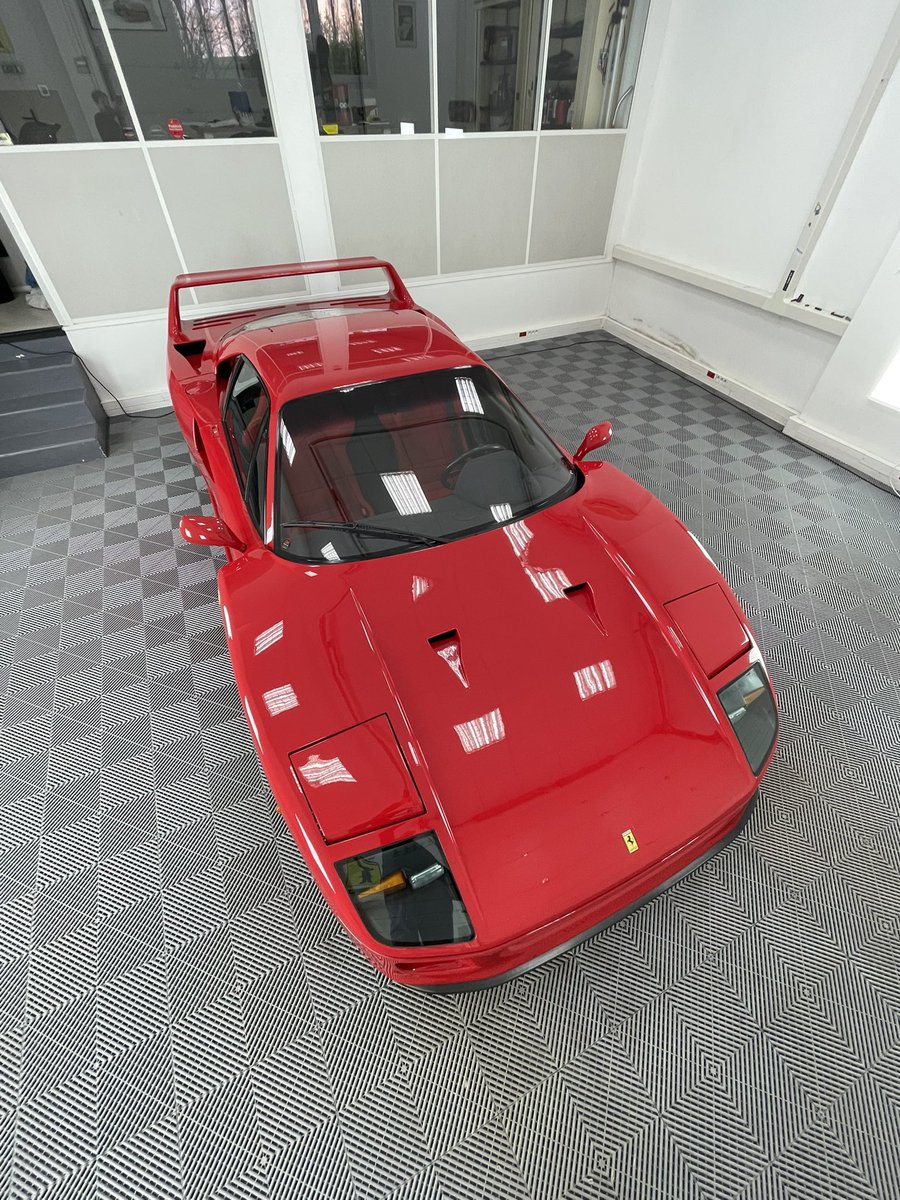 AutoSpaFR's tweet image. Tout le monde aime la F40 ! C’est un vrai plaisir de pouvoir travailler sur ce morceau d’histoire 🙌🏻