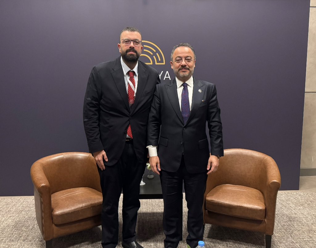 AhmadElHariri's tweet photo. I was pleased to meet with his excellency the deputy  minister of foreign affairs of Türkiye Dr @nuhyilmaz . Thank you for an insightful and constructive meeting. Meaningful dialogue is key to progress and lasting solutions. #Leadership #Collaboration #Policy https://t.co/eioXPdWUxQ