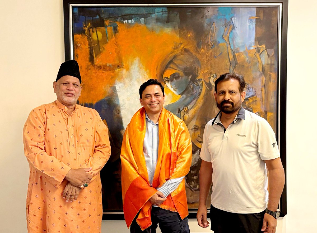 BaqriBjp's tweet photo. Met &amp; Facilitated to  #QuaiserKhalid IPS, ADG of Police Maharashtra, Along With Dr Waseem-ur-Rehman IRS, Baqri had a productive meeting with Mr  Quaiser  IPS. Discussed key issues of waqf Amendment law strategies for the welfare &amp; Development of Minority communities in Bharat https://t.co/EUa7jxfbGa