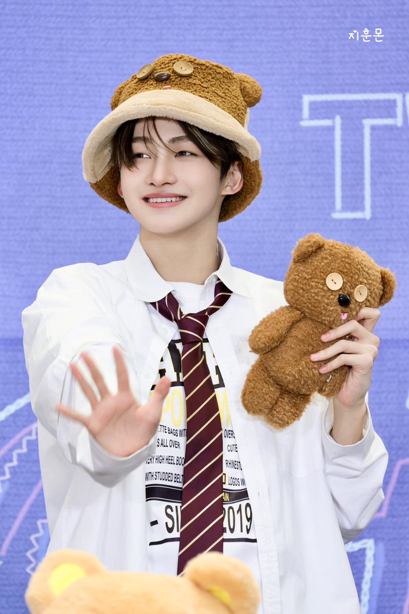 jihoonmon's tweet photo. 250202

🐻🐻

#JIHOON #지훈 #한지훈 #TWS #투어스 https://t.co/Nnn8dbJm7Y